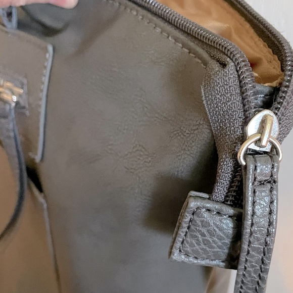 New grey insulated tote - Picture 8 of 10